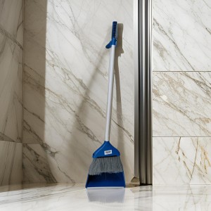 مكنسه مع مجرود بلاستيك تركي210