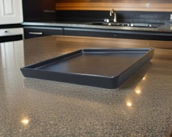 صحن اسود مربع 24 سم بورسلان كبير MAMA صحن اسود مربع 24 سم بورسلان كبير MAMA