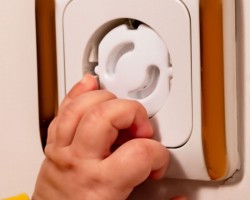 6 سدادات امان مفتاح الكهرباء لحماية الاطفال