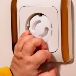 6 سدادات امان مفتاح الكهرباء لحماية الاطفال