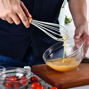 خفاقة بيض سيليكون مع يد خشب بامبو