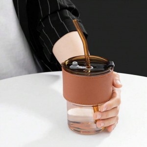 ماغ زجاج Liberte مع اطار جلد بني مع مصاصة حجم 350 مل مع قفل مطاط