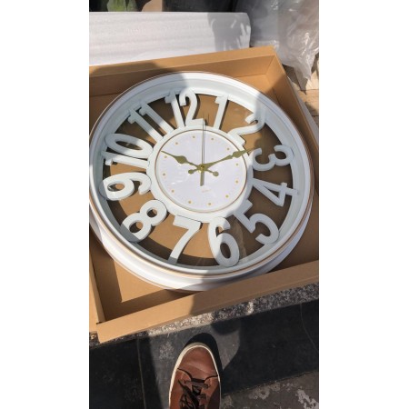 ساعة حائط مدور مع ارقام حفر cnc كبيرة حجم كبير 40 سم ابيض - اسود ساعة حائط مدور مع ارقام حفر cnc كبيرة حجم كبير 40 سم ابيض - اسود