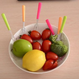 طقم شوك فاكهة يد بلاستيك ملون كود 3006