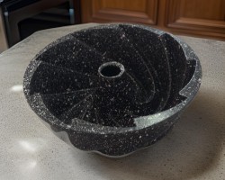 قالب كيك جرانيت بوب اشكال شكل وردة حجم صغير اسود - بيج