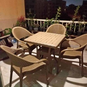 طقم طاولة مع كرسيين رتان قواعد معدن مجلفن SS-003D-8 طقم طاولة مع كرسيين رتان قواعد معدن مجلفن SS-003D-8