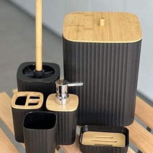 طقم حمام بلاستيك محزز سادة 6 قطع سله مع فرشاة ومصابن