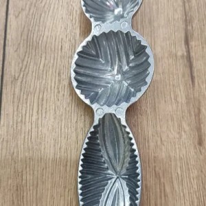 قالب معمول معدن فضي 3 اشكال