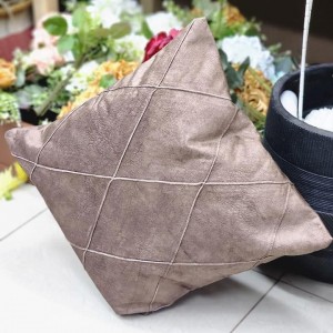 قرن مخمل سادة مبكج 45 × 45