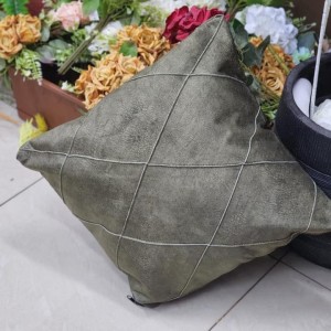 قرن مخمل سادة مبكج 45 × 45