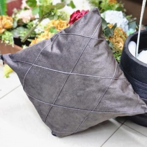 قرن مخمل سادة مبكج 45 × 45