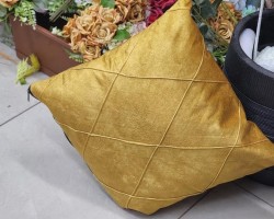 قرن مخمل سادة مبكج 45 × 45
