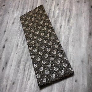 مخمل لورا مقصب بني وجه خارجي لفرشة اسفنج ارضية مقاس 175 × 76 سم