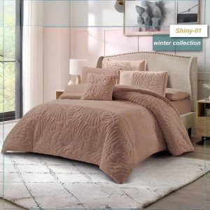 لحاف شتوي مجوز نافر مطرز شايني  7  قطع فلانيل SHINY