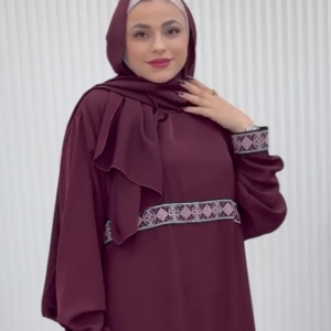 عباية ستاتي سادة مع تطريز نافر ايدي وخصر تفصيل محلي
