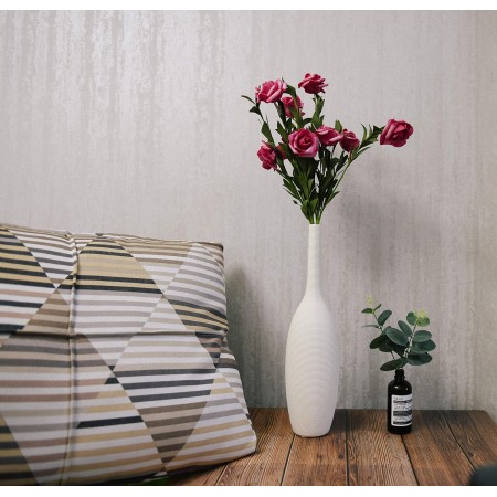 مزهرية سيراميك ابيض محزز شكل قنينه