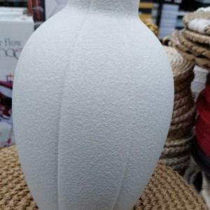 طقم مزهرية اشكال جرة ابيض بورسلان5-7 طقم مزهرية اشكال جرة ابيض بورسلان5-7