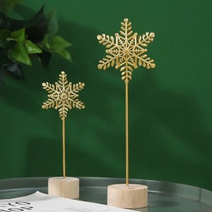 تحفة كريسماس شكل نجمة حديد بيوتر مع قاعدة بورسلان تحفة كريسماس شكل نجمة حديد بيوتر مع قاعدة بورسلان