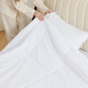 لحاف بوخ ابيض مجوز سيلكون سيلكا 200 × 220