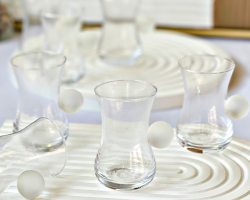 طقم كاسات شاي زجاج سادة يد جوهرة شفاف 12 قطعة طقم كاسات شاي زجاج سادة يد جوهرة شفاف 12 قطعة