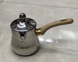 غلاية قهوة نيكل مع غطاء بشفة مصفاي 550mL يد عظم