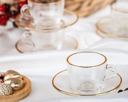 طقم فناجين قهوة / نسكافيه مع صحون شفاف مع يد اعتيادي 12 فنجان + 12 صحن حز ذهبي طقم فناجين قهوة / نسكافيه مع صحون شفاف مع يد اعتيادي 12 فنجان + 12 صحن حز ذهبي