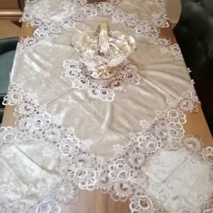 شرشف طاولة وسط + 4 وجه اسكمله سادة مخمل شمواه ثقيل FH22 شرشف طاولة وسط + 4 وجه اسكمله سادة مخمل شمواه ثقيل FH22