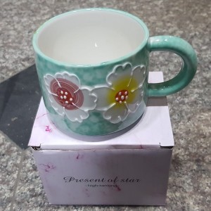 كاسة ماج بورسلان مع يد مرسم وردة ملونةRC6-43