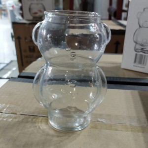 كاسات زجاج شفاف شكل دبدوب كاسات زجاج شفاف شكل دبدوب