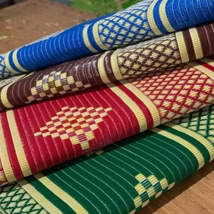 بساط - حصير بلاستيك 4× 4