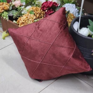 قرن مخمل سادة مبكج 45 × 45