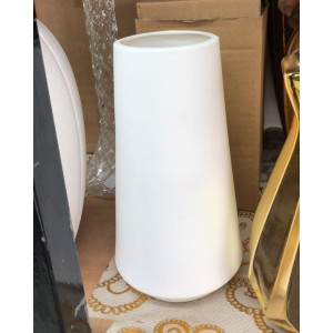 مزهرية ابيض محزز بورسلان