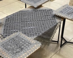 شرشف طاولة وسط + 4 وجه اسكمله مخرم معين مع ستان