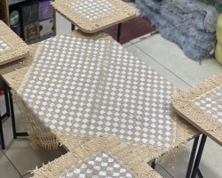 شرشف طاولة وسط + 4 وجه اسكمله مخرم معين مع ستان