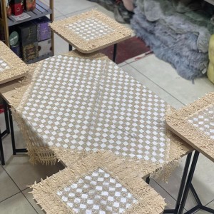 شرشف طاولة وسط + 4 وجه اسكمله مخرم معين مع ستان