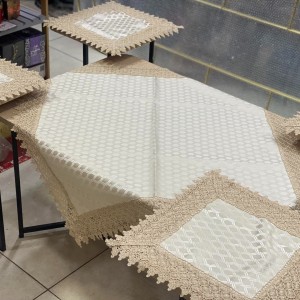 شرشف طاولة وسط + 4 وجه اسكمله خلية نحل