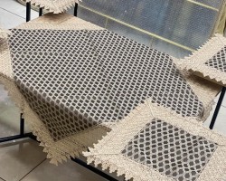 شرشف طاولة وسط + 4 وجه اسكمله خلية نحل