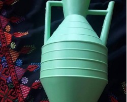 ابريق بلاستيك وضوء