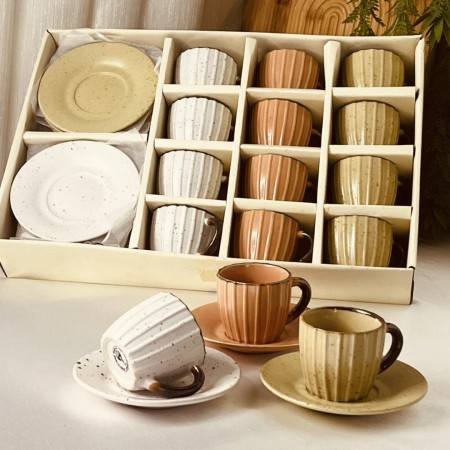 طقم فنجان - فناجين قهوة مع يد بورسلان ملون مع استكانة محزز منقط مبقع 24 قطعة طقم فنجان - فناجين قهوة مع يد بورسلان ملون مع استكانة محزز منقط مبقع 24 قطعة