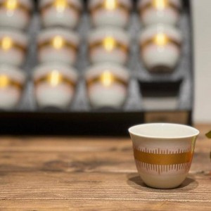 طقم فناجين قهوة سادة بورسلان مذهب موديلات مختلفة