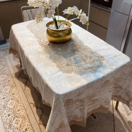 شرشف سفره ملوكي كرتونة 140 × 220 سم