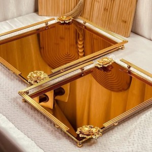 طقم صواني / صينية تفضيل مستطيل وردة نافر مذهب بيوتر ارضية مرآة