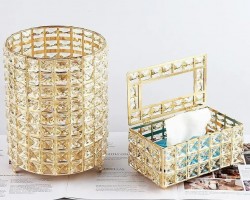 طقم سلة مهملات معدن مع سترص مربعات ذهبي مع علبة محارم سترص مربعات مذهب قطعتين