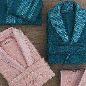 طقم روب / رواب حمام -  برنص دبل 6 قطع ميني مون  لوفينا Mini Moon طقم روب / رواب حمام -  برنص دبل 6 قطع ميني مون  لوفينا Mini Moon