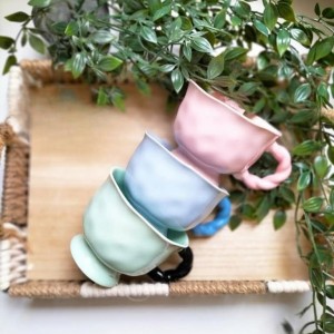 ماج قهوة / كابتشينو بورسلان شكل فنجان حجم كبير ملون ازرق - زهري - اخضر