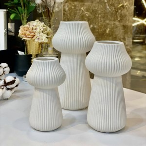 طقم تحف / مزهريات بوهيمي شكل فطر محزز عنق طويل 3 قطع طقم تحف / مزهريات بوهيمي شكل فطر محزز عنق طويل 3 قطع