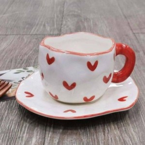 كاسة ماغ بورسلان ابيض مع صحن مرسم قلوب AF74-20