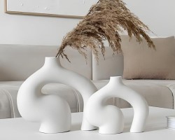 طقم تحف / مزهريات بوهيمي ابيض مايل قطعتين