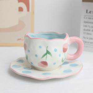 كاسة ماج بورسلان هاند ميد مع صحن ابيض مرسم RC6/27