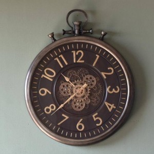 ساعة حائط بلاستيك مدور 60سم مسننات مع ارقام بني مع حمالة تاج